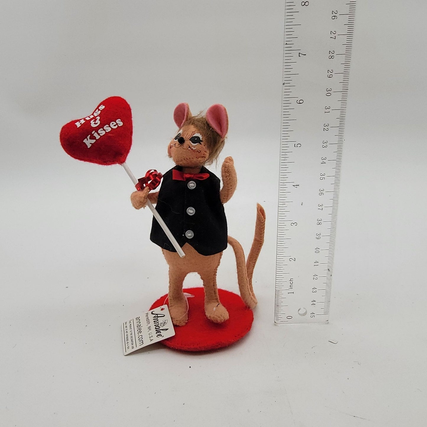 Annalee Valentines Day Boy Mouse Doll 6.25" With Heart Balloon