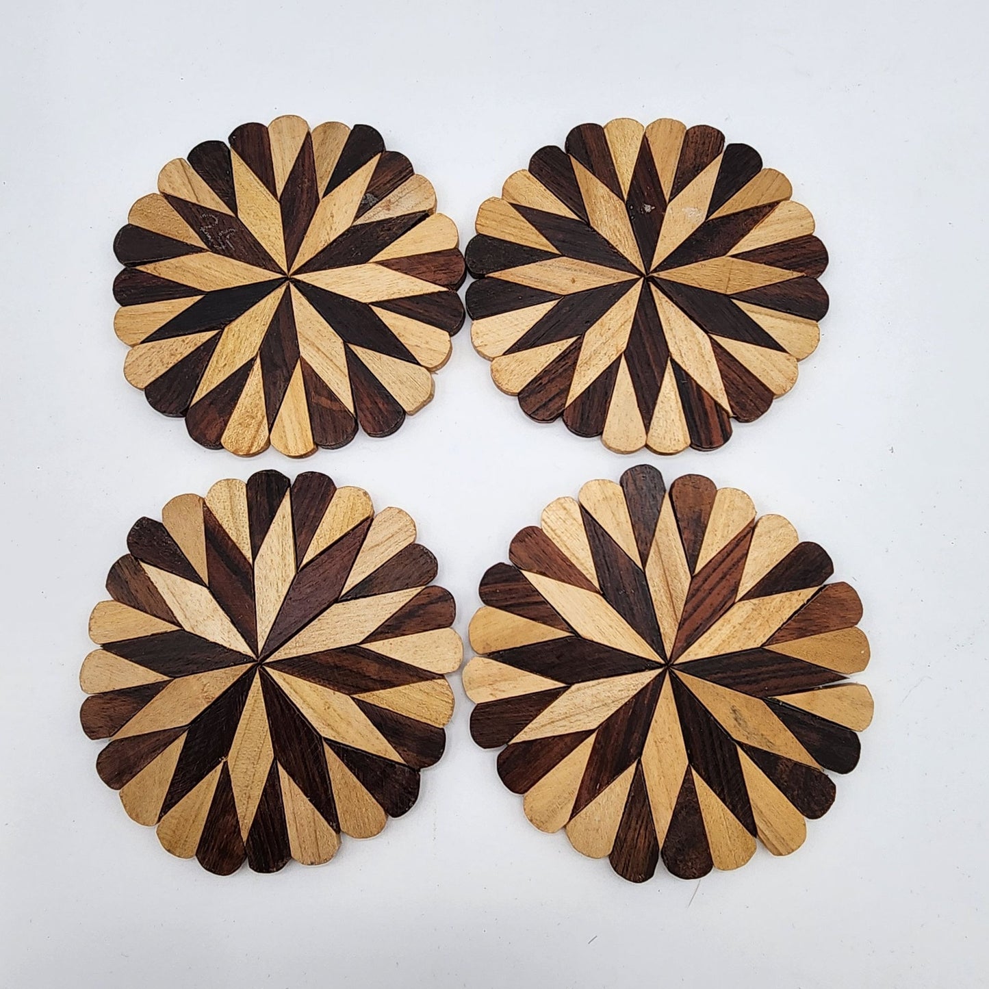 Handcrafted Wooden Coaster Set Of 4 With Intricate Geometric Pattern