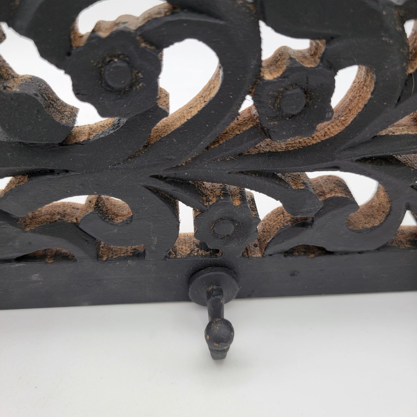 Decorative Wooden Wall Hook Rack With Intricate Floral Design