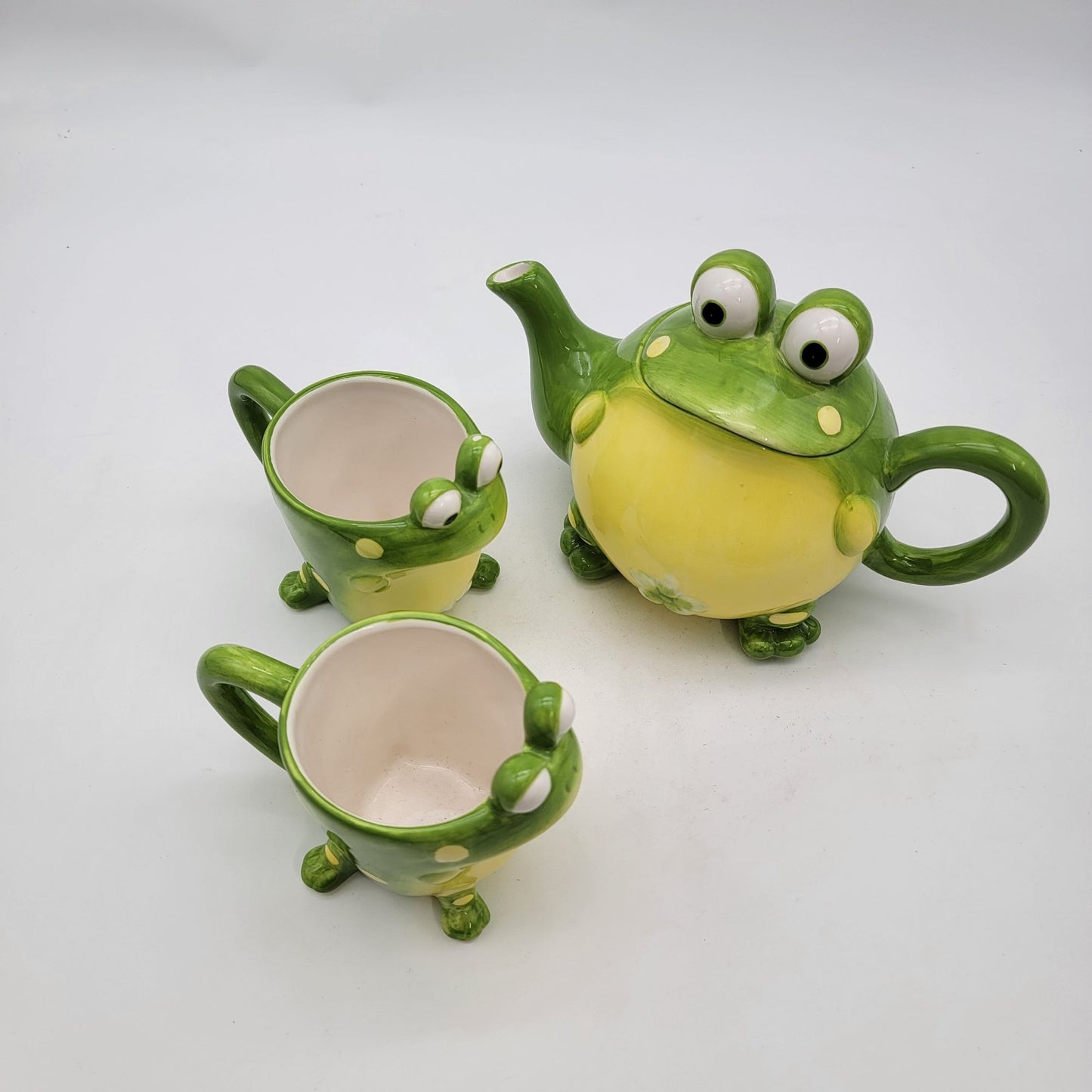 Vintage Burton & Burton Toby the Toad Teapot & 2 Cups