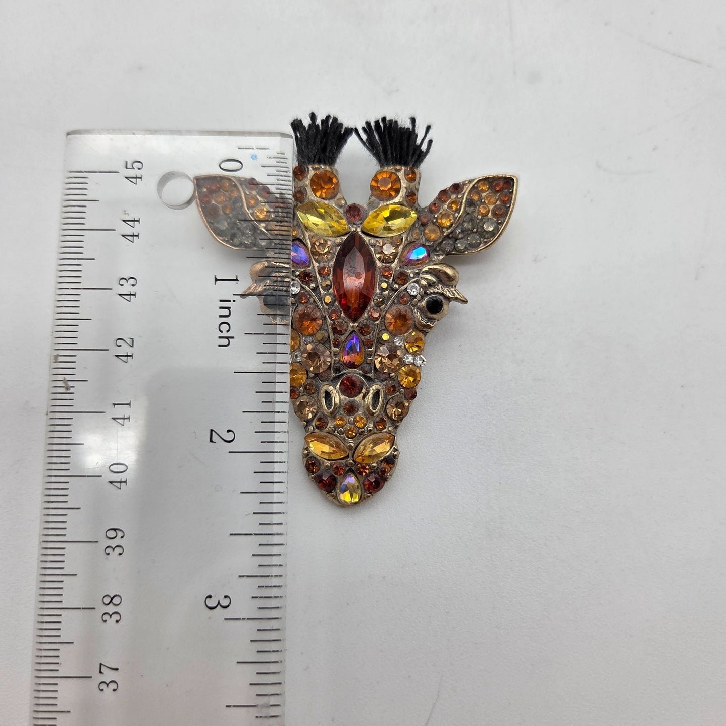 Gallery Giraffe Rhinestone Brooch