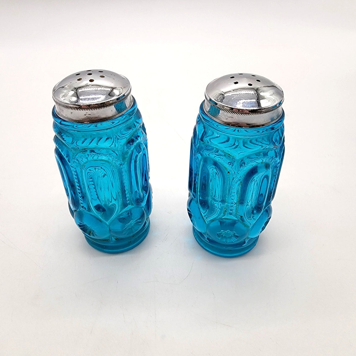 1960s L.E. Smith Moon & Stars Colonial Blue Glass Salt & Pepper Shakers