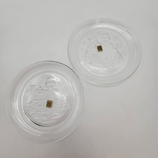 Vintage Arcoroc France Clear Glass Plates With Embossed Winter Scene