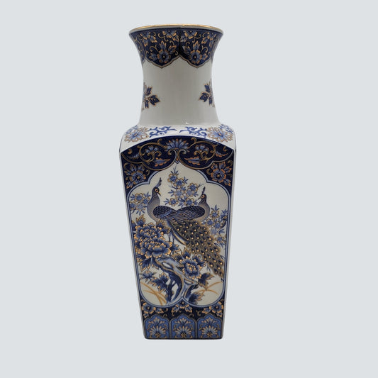 Vintage 1983 Arnart Japanese Imperial Peacock Vase