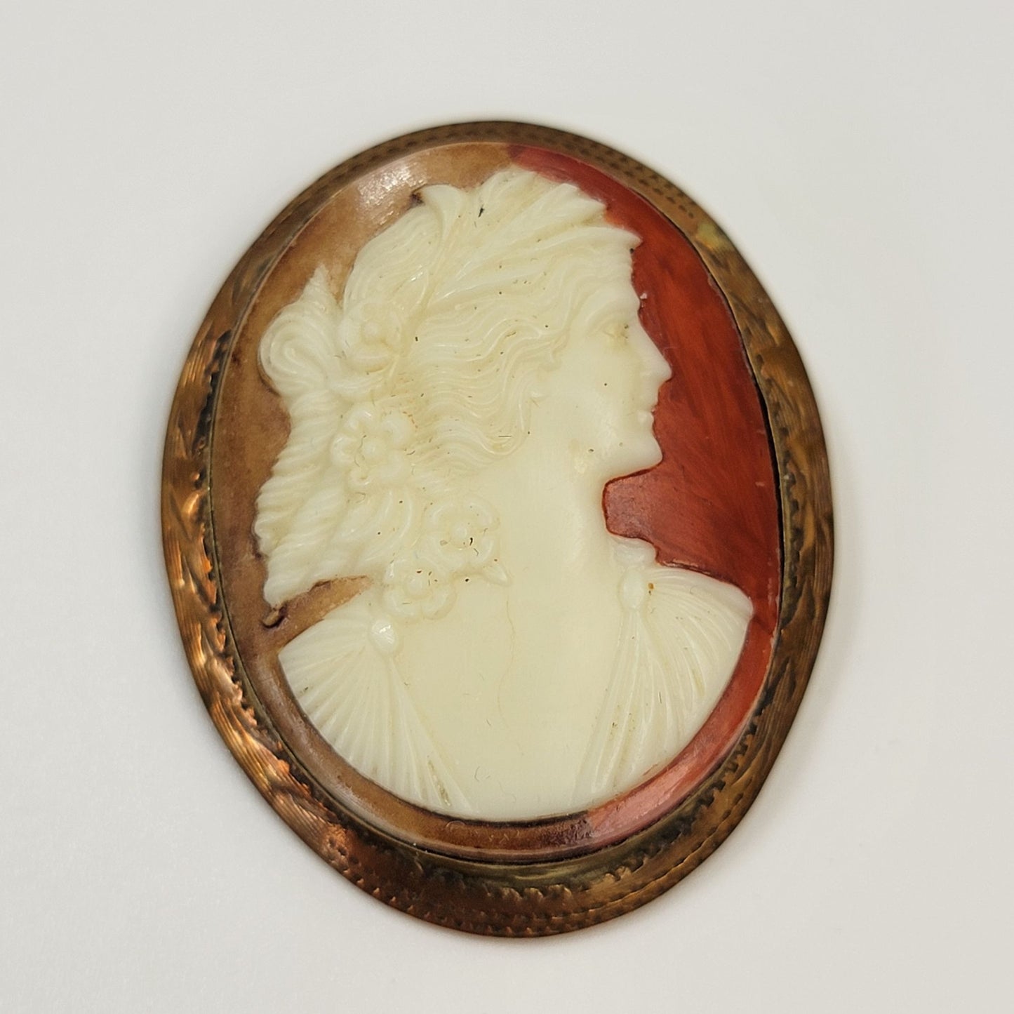 Antique 1910s Carved Shell Cameo Brooch