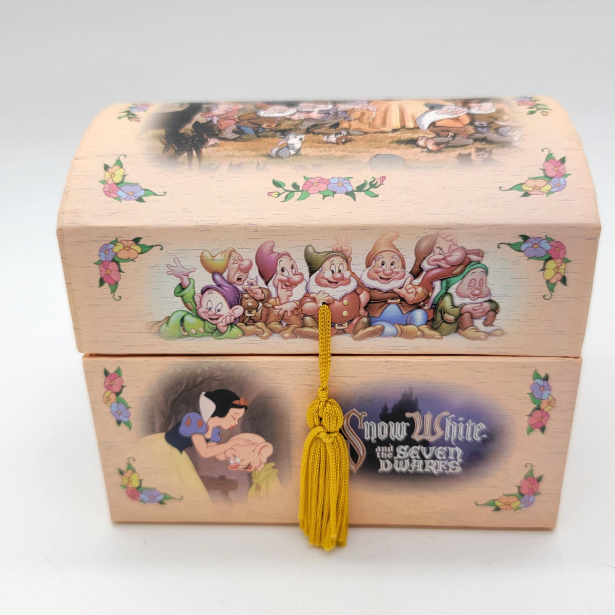 Vintage 2007 Disney Snow White & Seven Dwarfs Jewelry Box 70th Anniversary