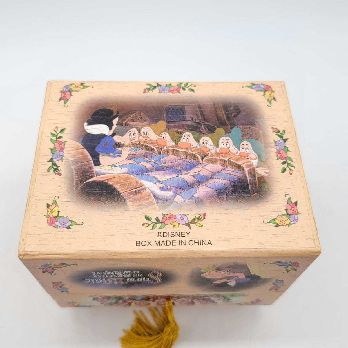 Vintage 2007 Disney Snow White & Seven Dwarfs Jewelry Box 70th Anniversary