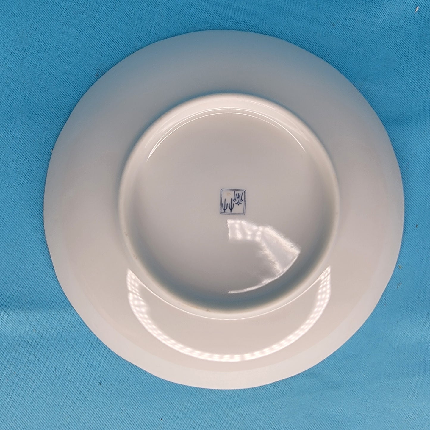Gumps Karakusa Imari Salad Plates