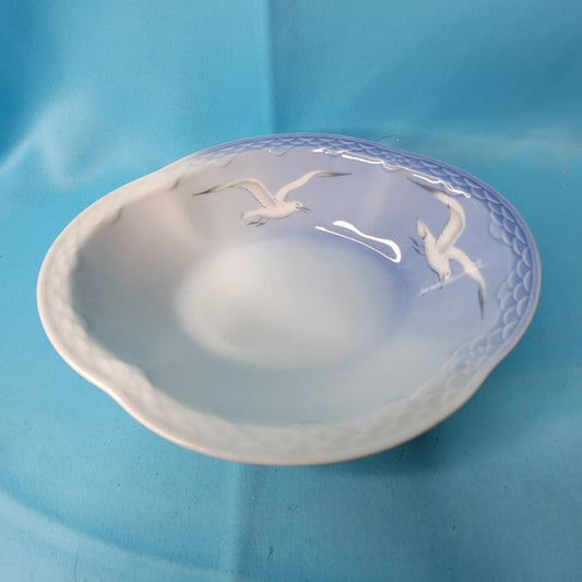 Bing and Grondahl Copenhagen Porcelain Seagull Oval Serving Bowl
