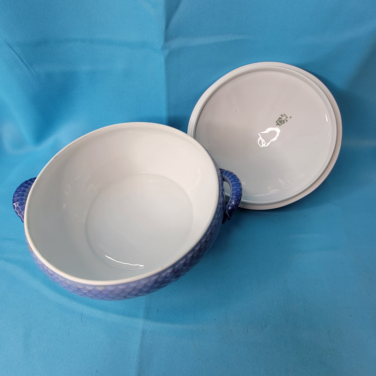 Bing and Grondahl Copenhagen Porcelain Seagull Round Covered Vegetable Server