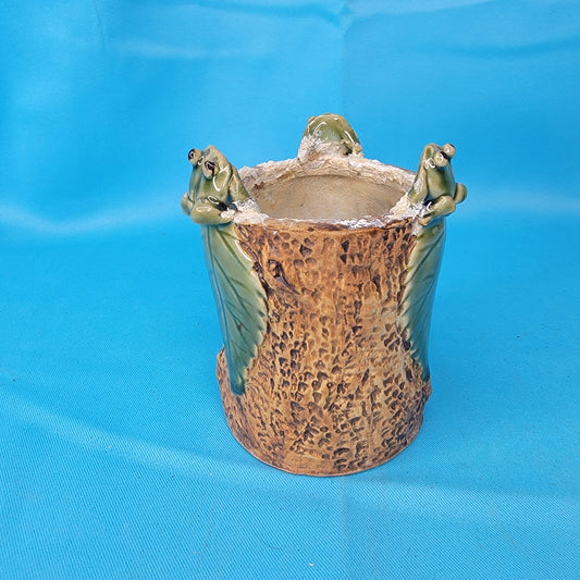 Majolica Frog Vase