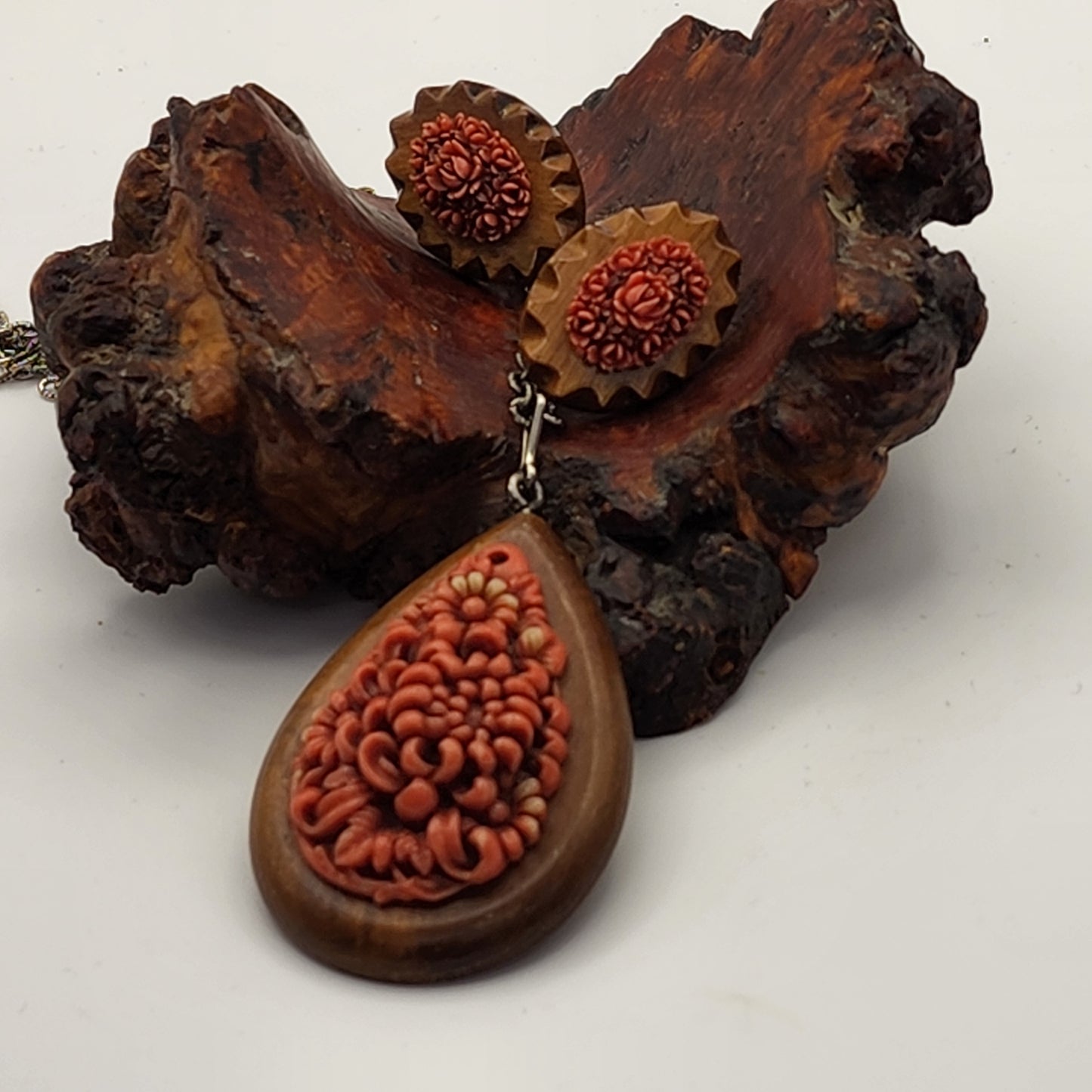 Faux Cinnabar  on Wood Necklace and Earrings Set