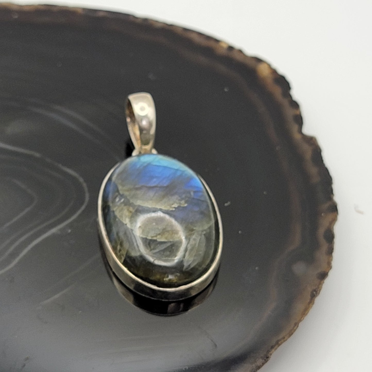 925 Sterling Silver Labradorite Pendant