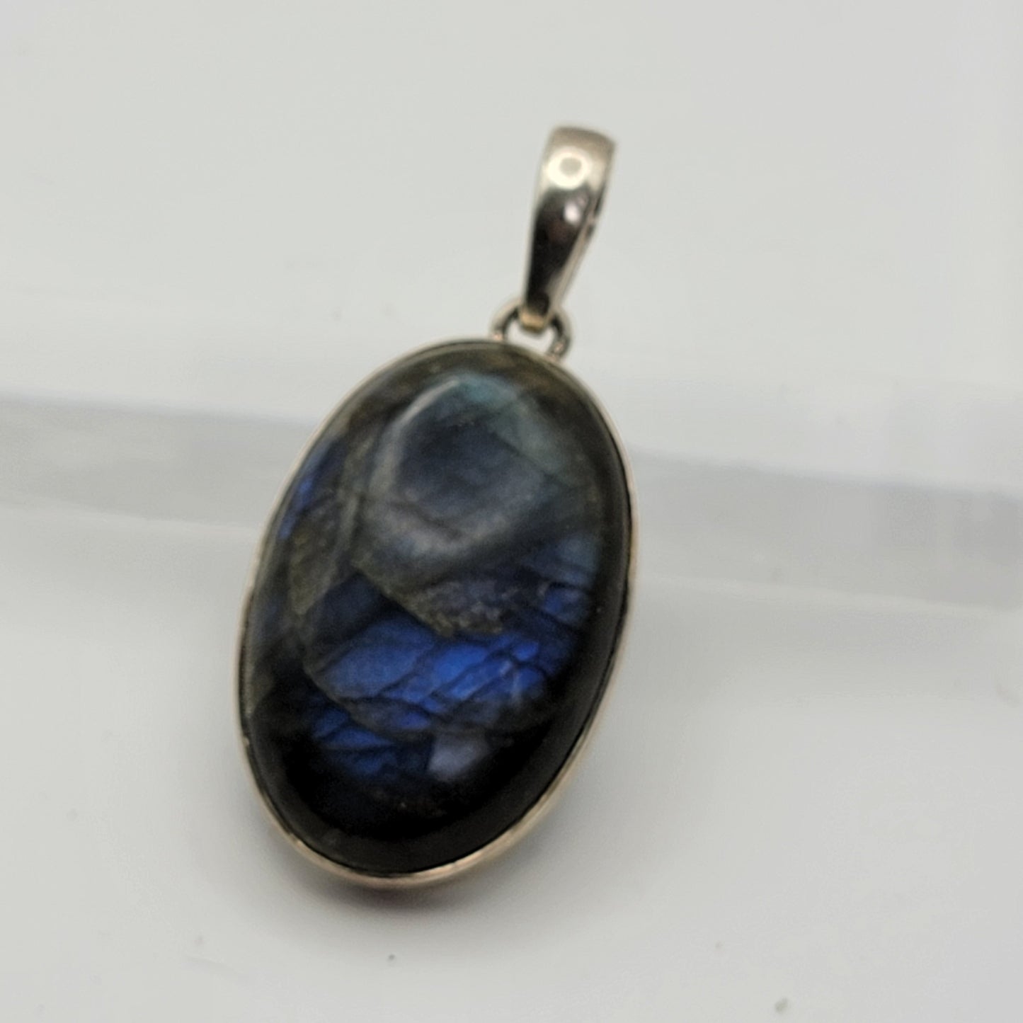 925 Sterling Silver Labradorite Pendant