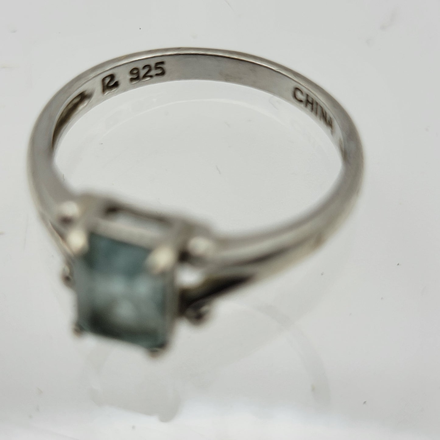 925 Silver Blue Topaz Ring Size 5.75