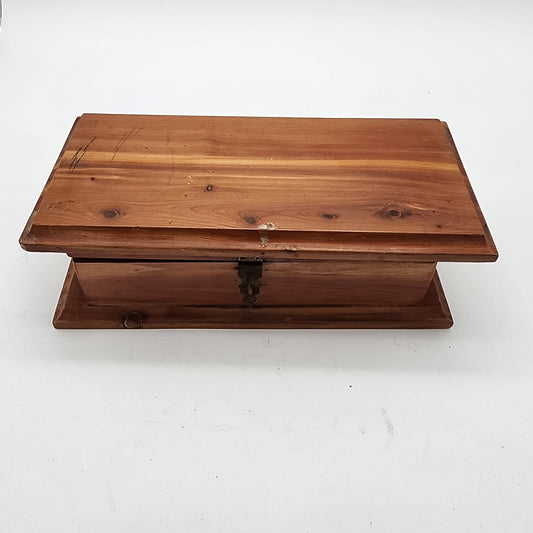 Cedar Wood Dresser Box