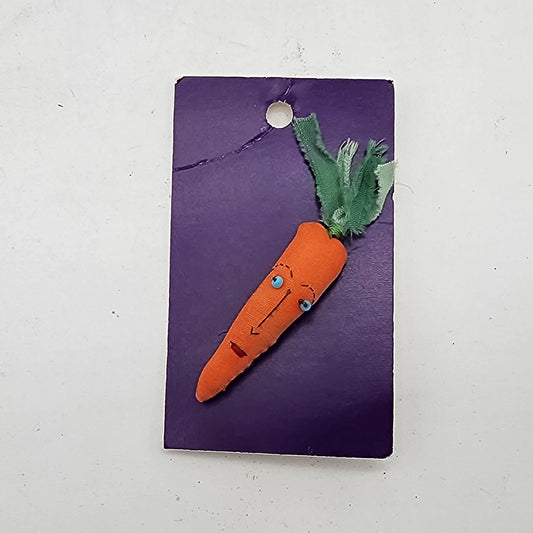 Anthropomorphic Carrot Pin