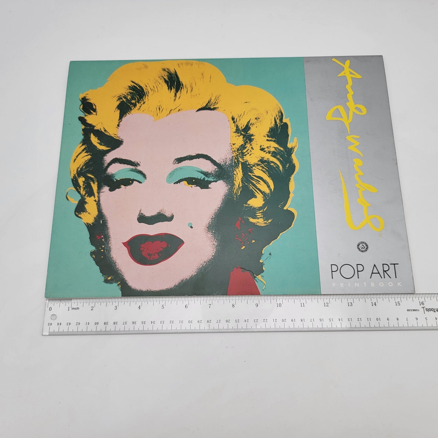 Andy Warhol Pop Art Printbook