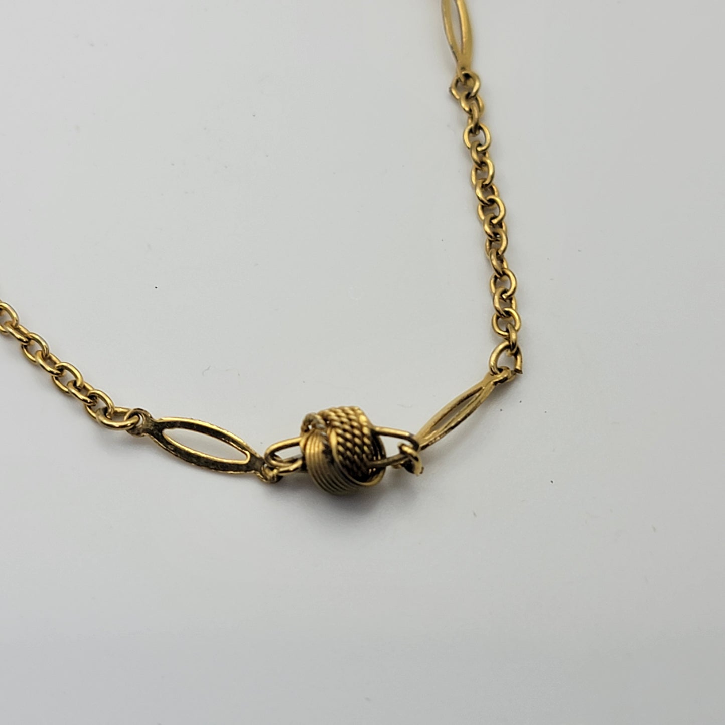 Dainty Goldtone Necklace with Knots