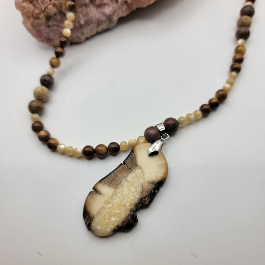 Unusual Pendant Stone Beaded Necklace