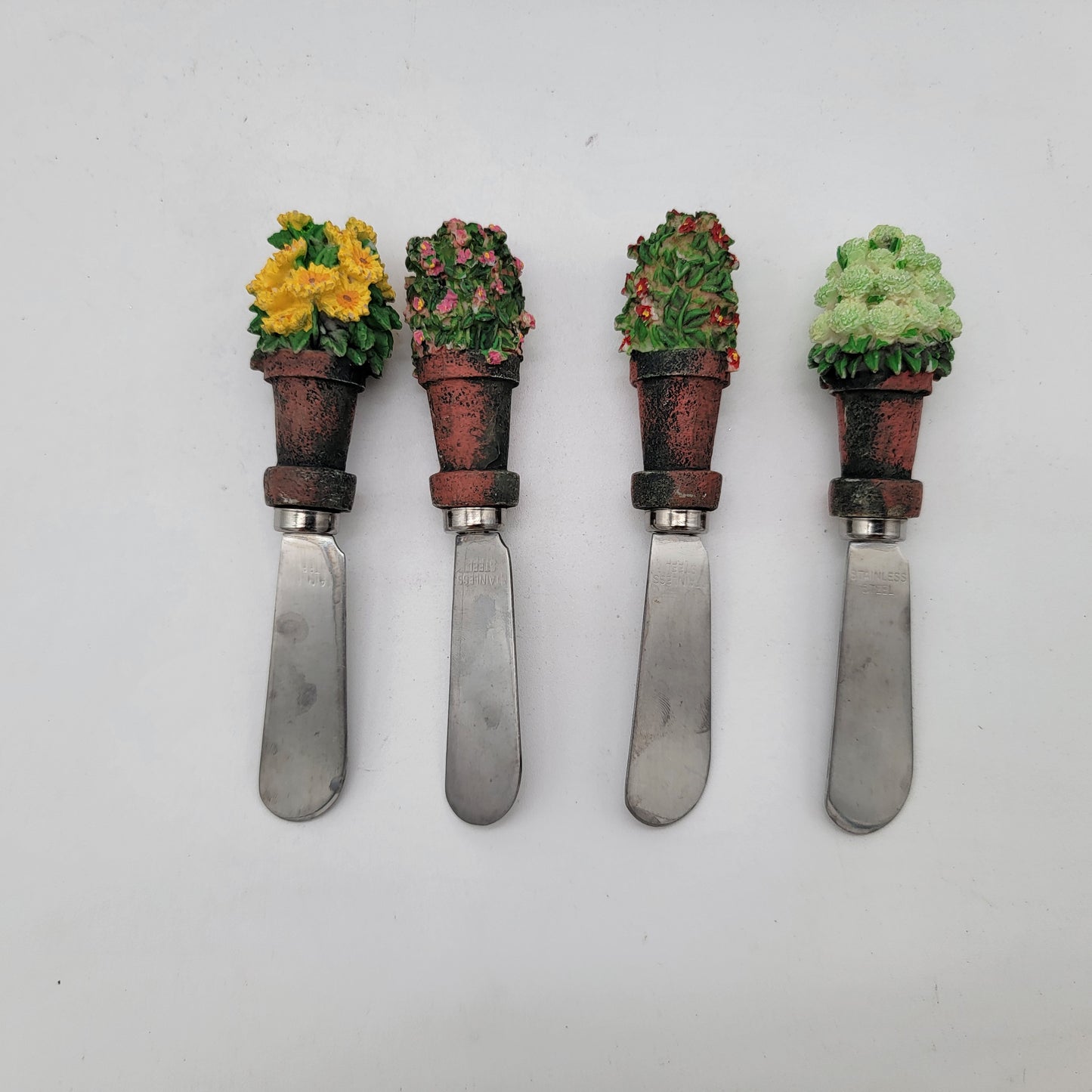 Flower Bush Spreaders Set