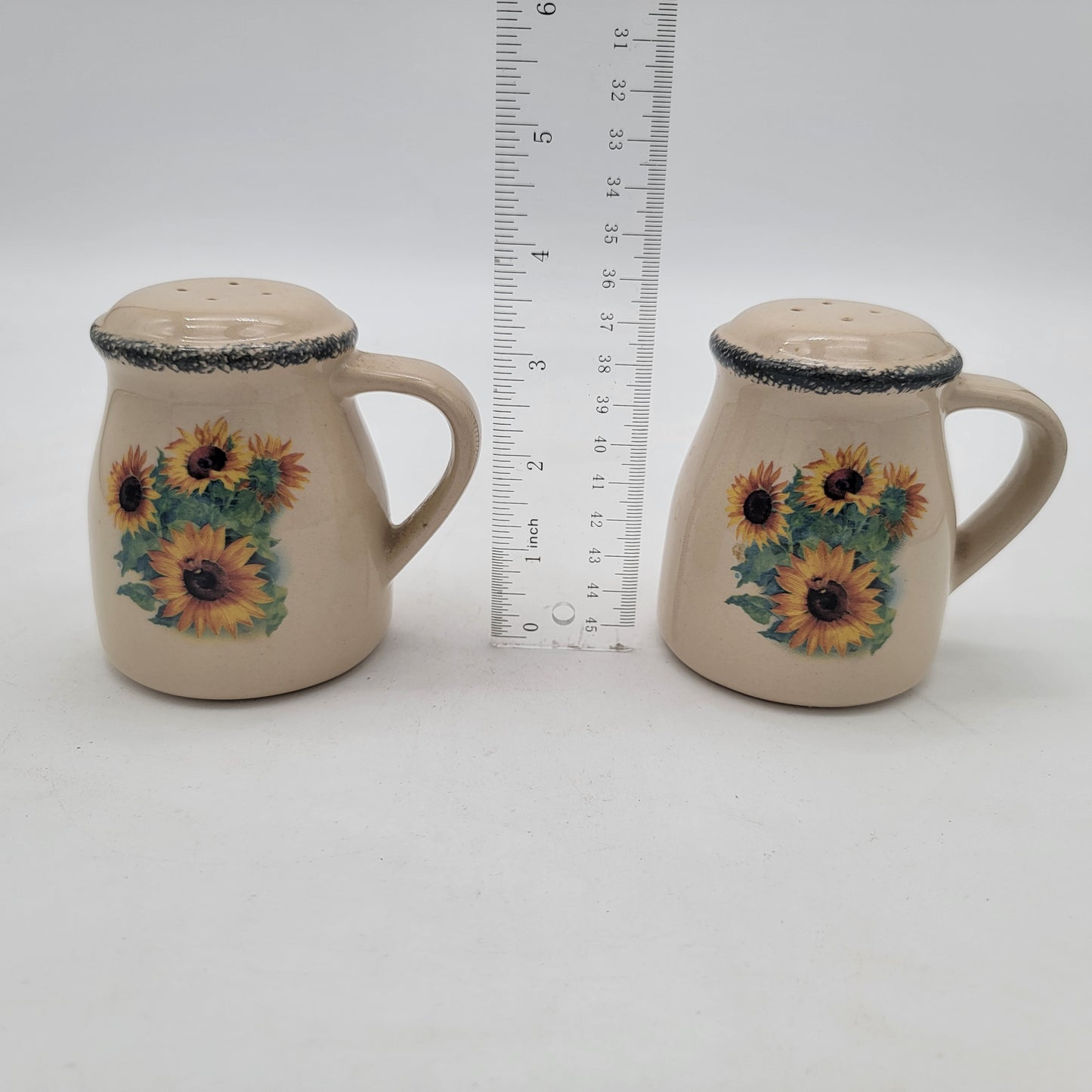 Home and Garden Party Sunflower Salt and Pepper Shakers