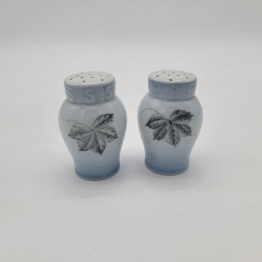 Bing & Grondahl Falling Leaves Salt and Pepper Shakers