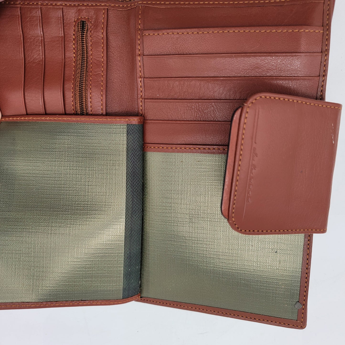 Brown DelaRosa Leather Wallet