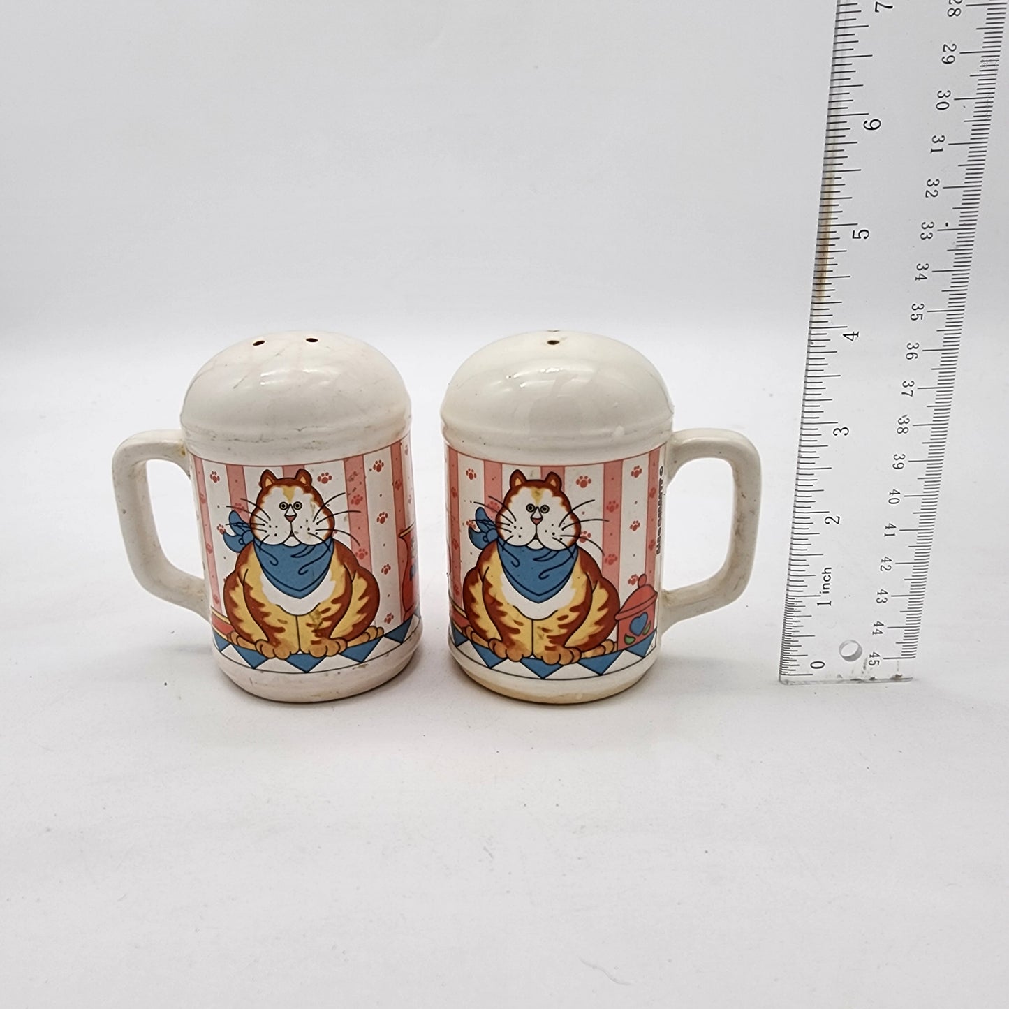 Lisa Berrett Fat Cat Shaker Set - Napkin Holder as Found