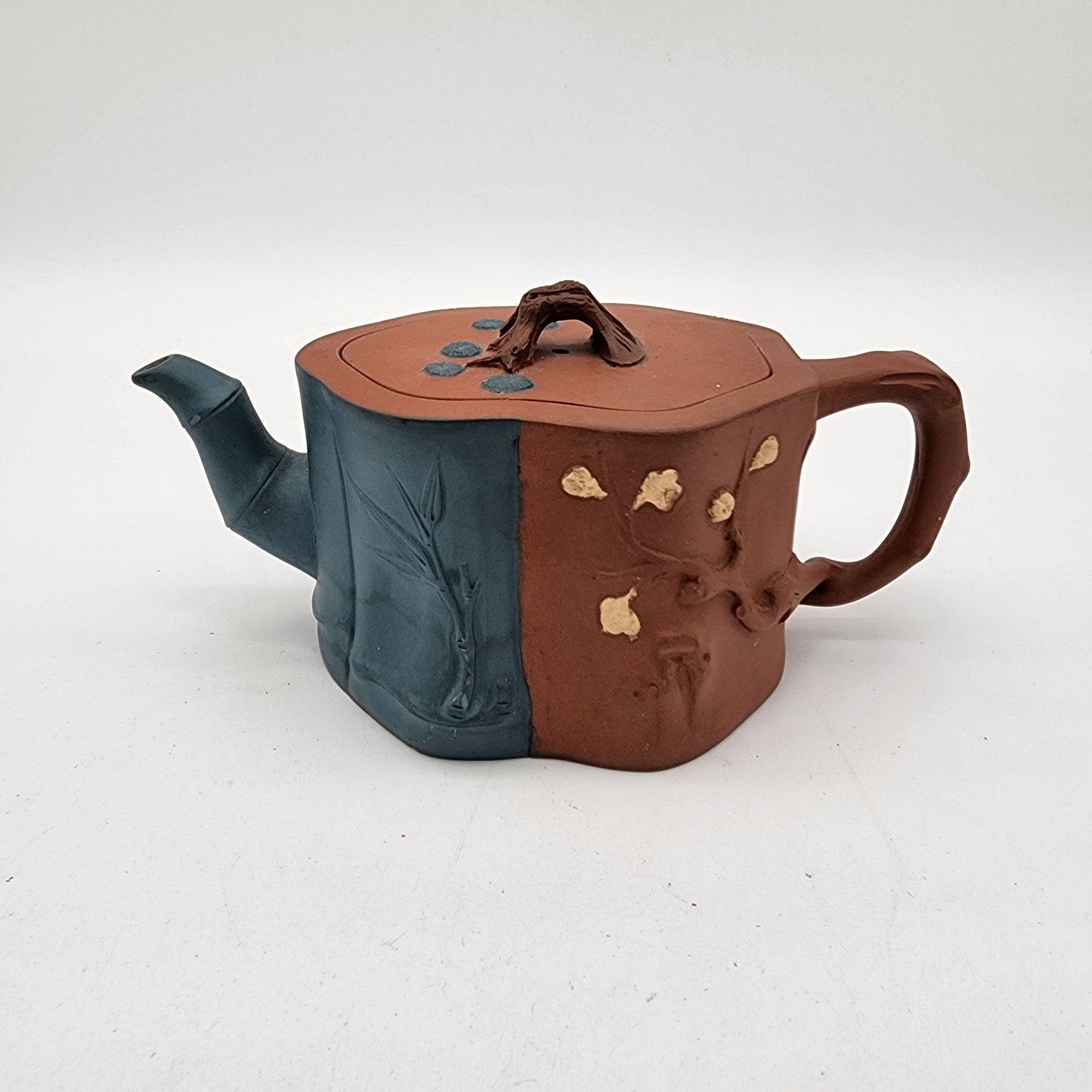 Yixing Zisha Two Tone Clay Teapot