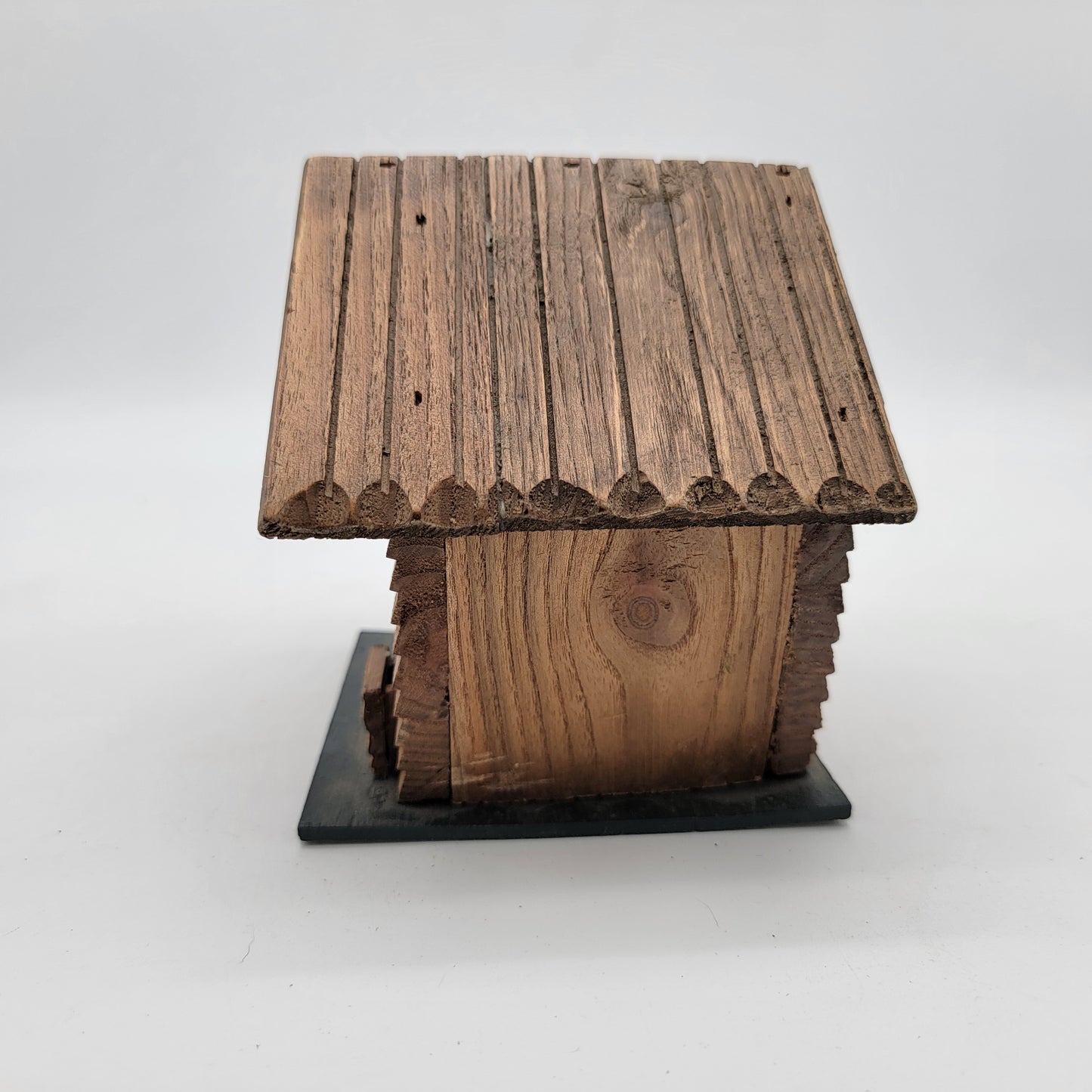 Log Cabin Bird House