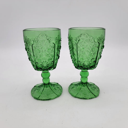 Pair of Daisy and Button Glass Water Goblets