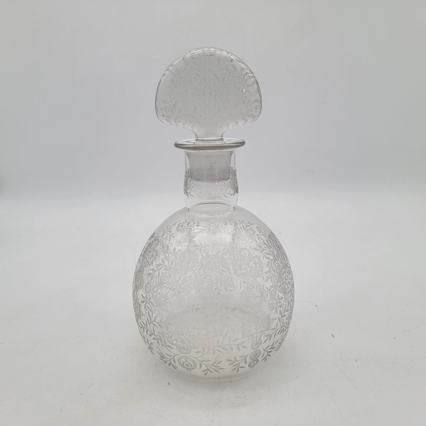 Baccarat Marillon Decanter w/ Extra Stopper