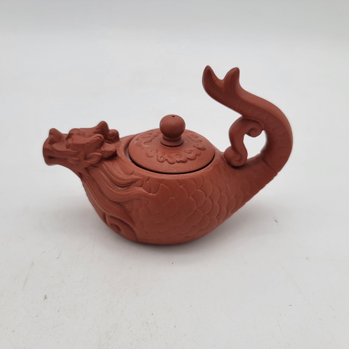 Yixing Pottery Chinese Dragon Teapot