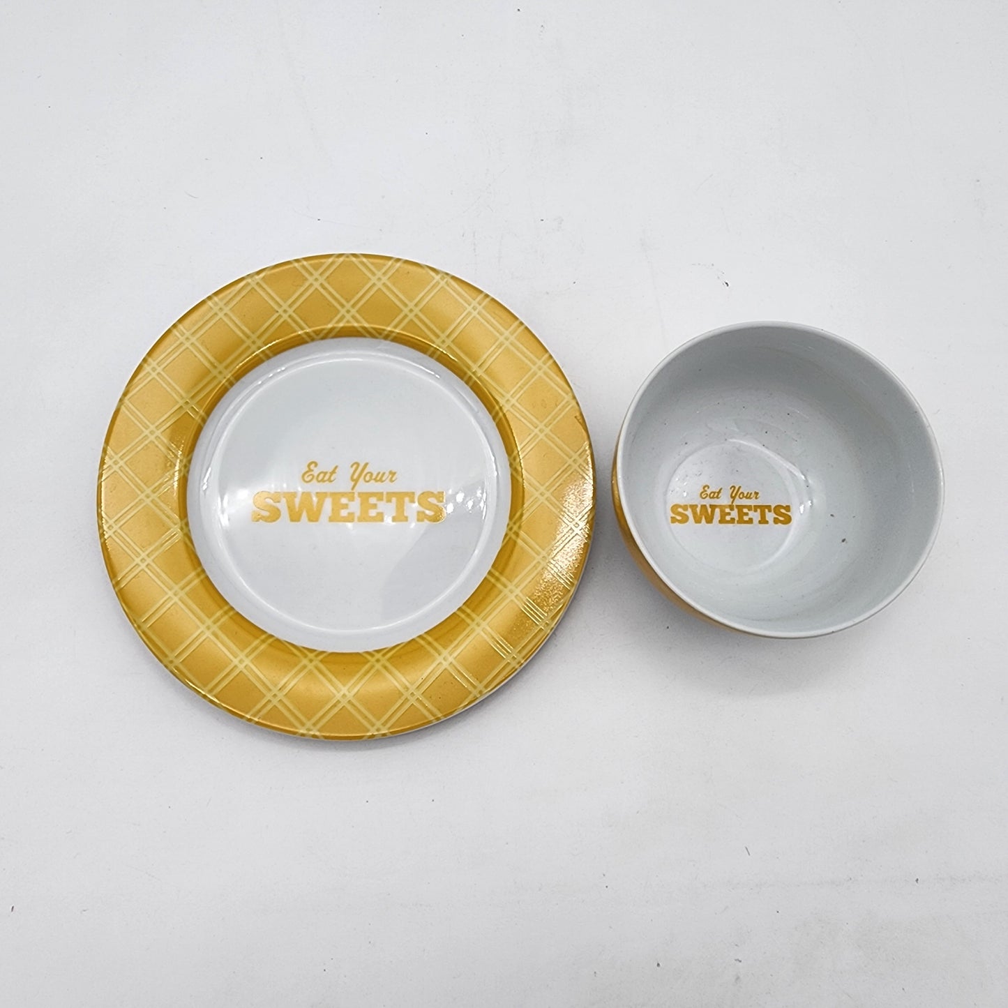 Cake Boss Bowl and Plate Set Yellow