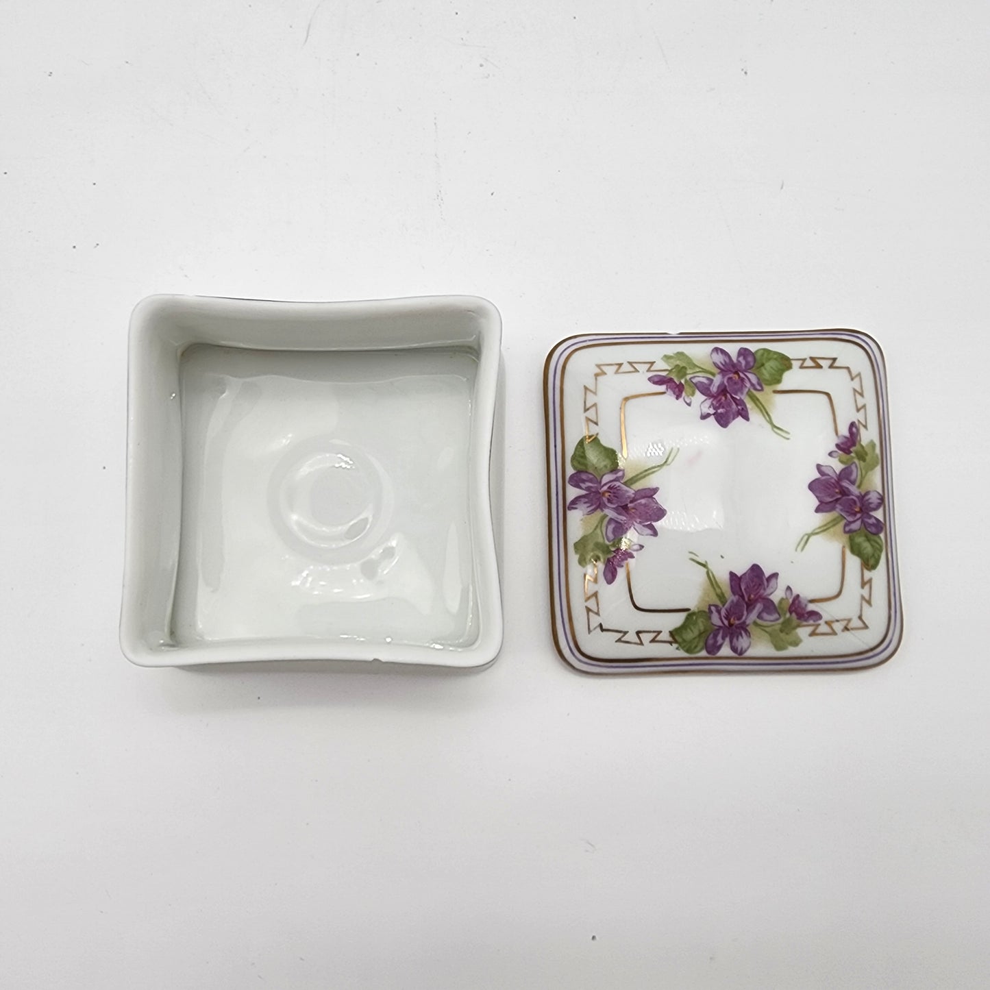 Art Deco Favorite Bavaria Dresser Set with Violets