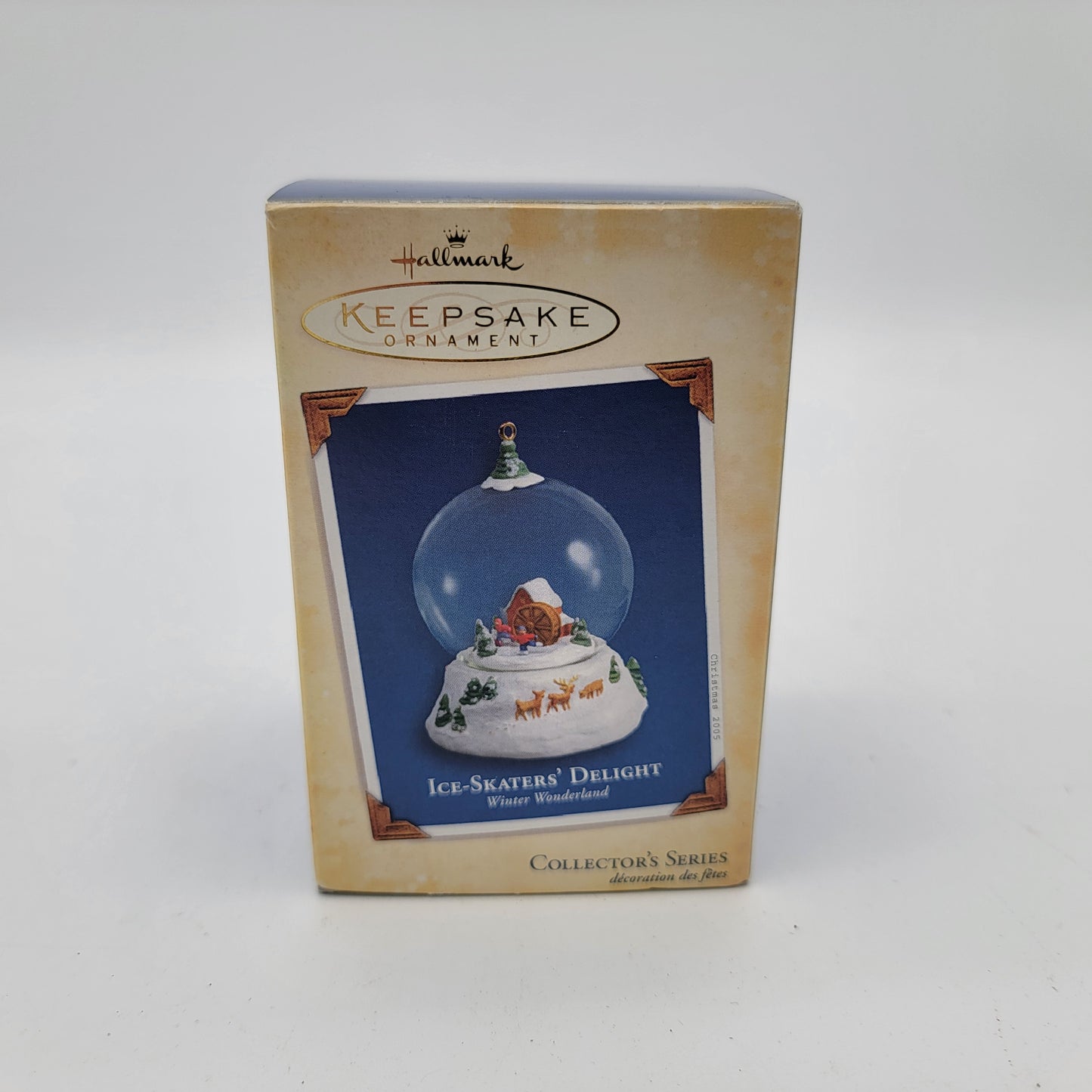 Hallmark Ornament Ice Skaters Delight Snowglobe