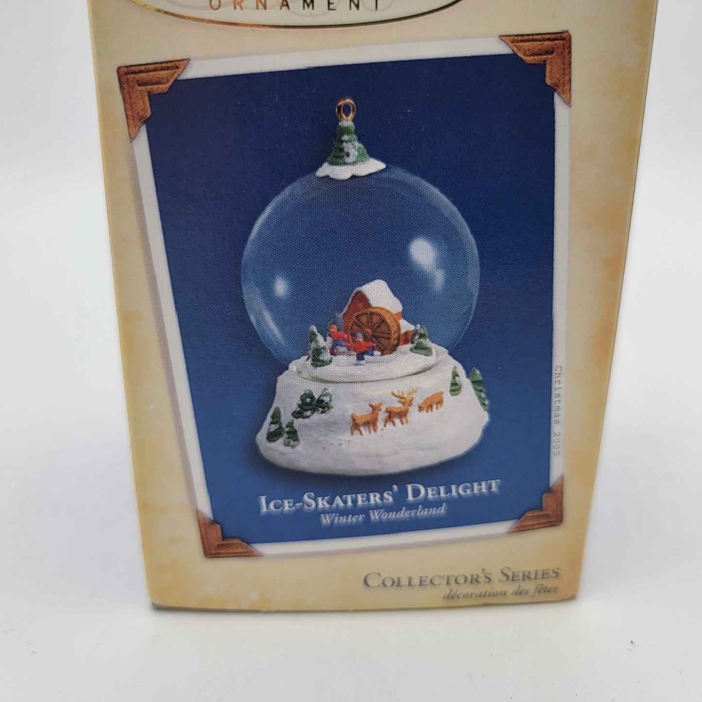 Hallmark Ornament Ice Skaters Delight Snowglobe