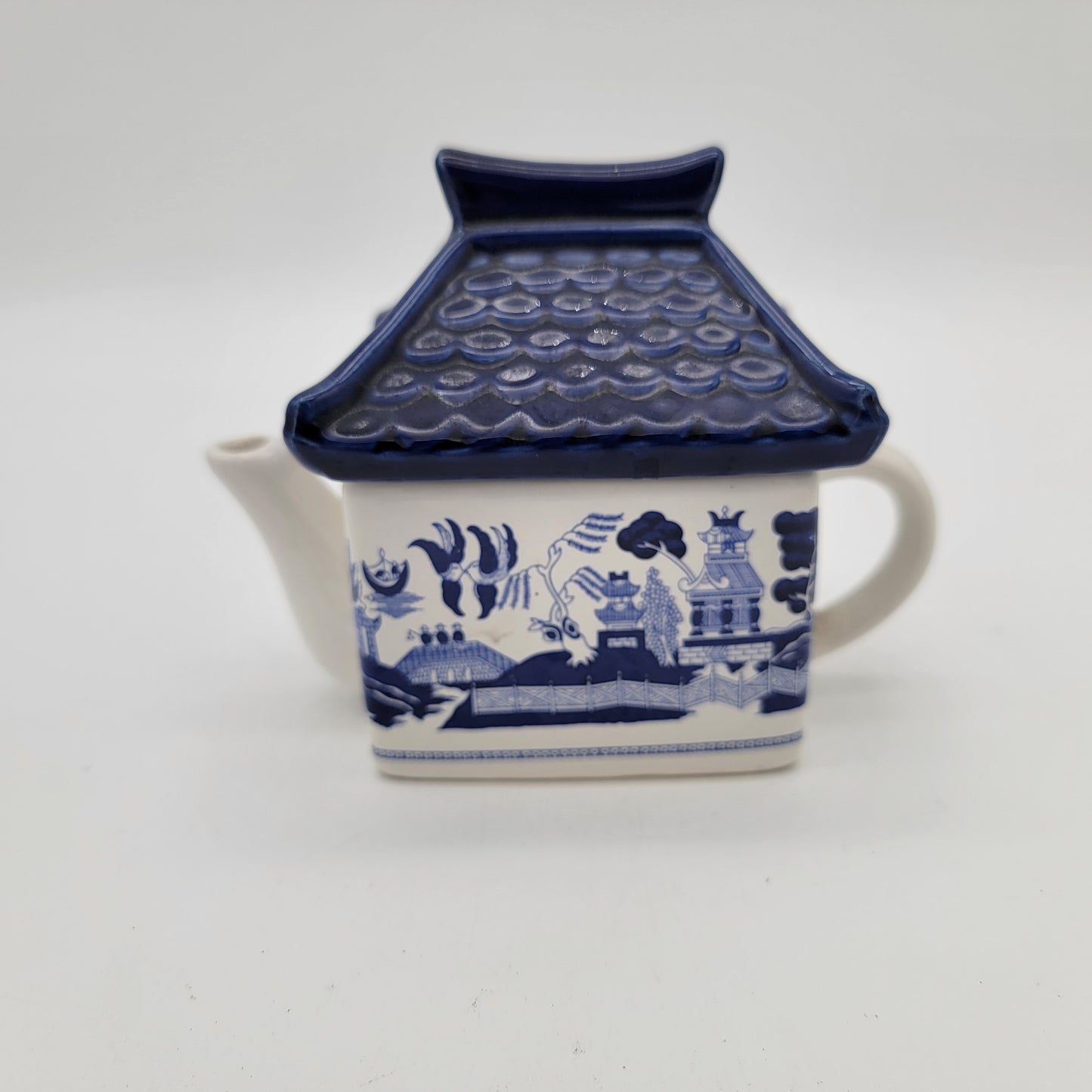 Pagoda Blue Willow Creamer