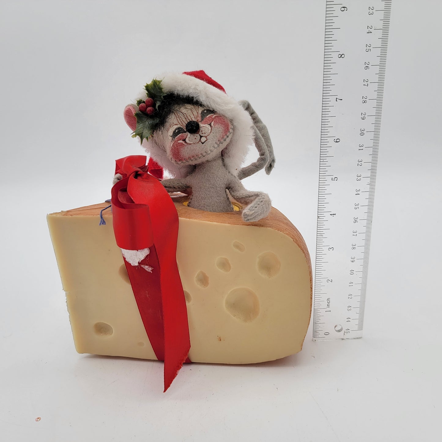 1992 Annalee Mouse in Cheese Wedge