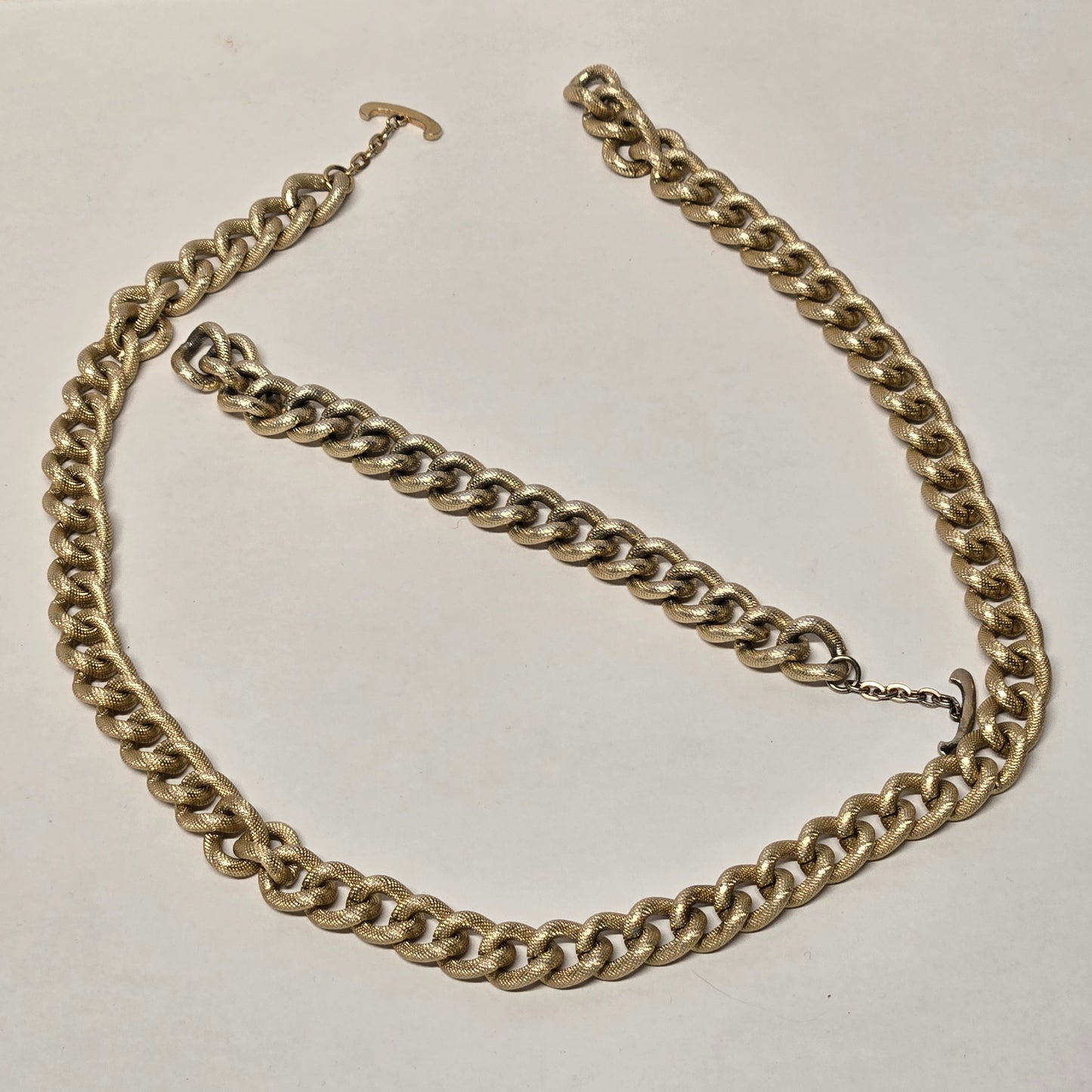 Vintage 1975 AVON Gilded Chunky Textured Curb Chain Toggle Necklace & Bracelet