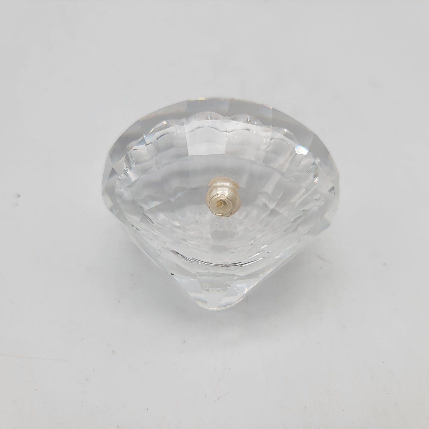 Swarovski Crystal Clam Shell with Pearl