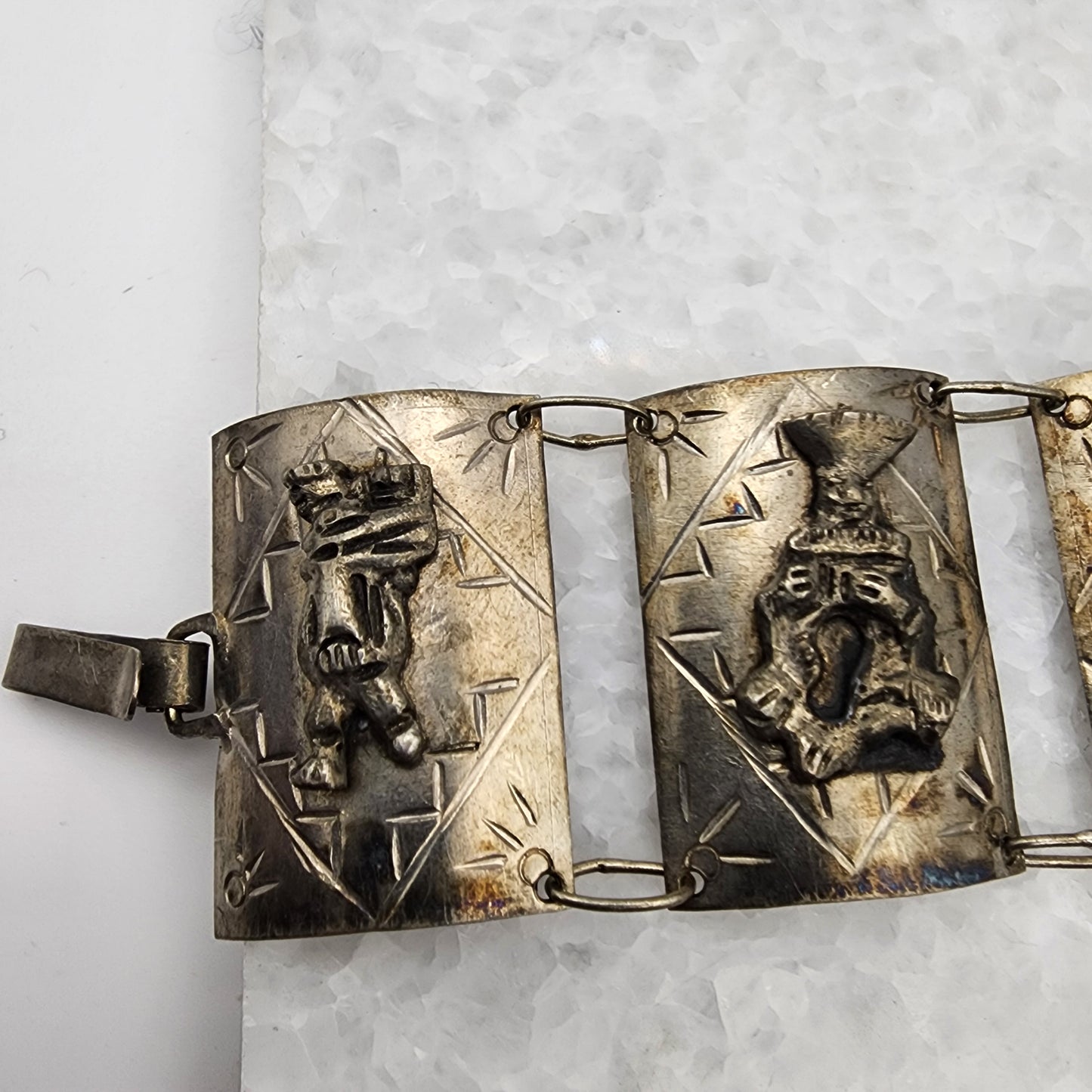 Vintage Peruvian 900 Sukver High Relief Panel Link Bracelet