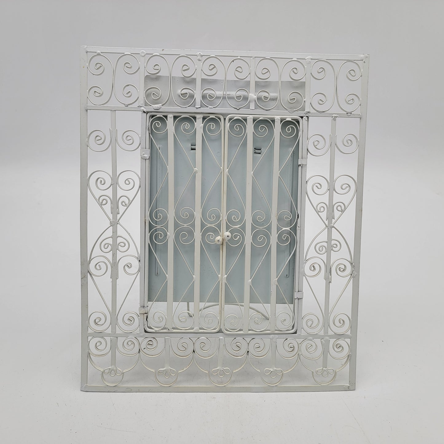 White Gate Picture Frame