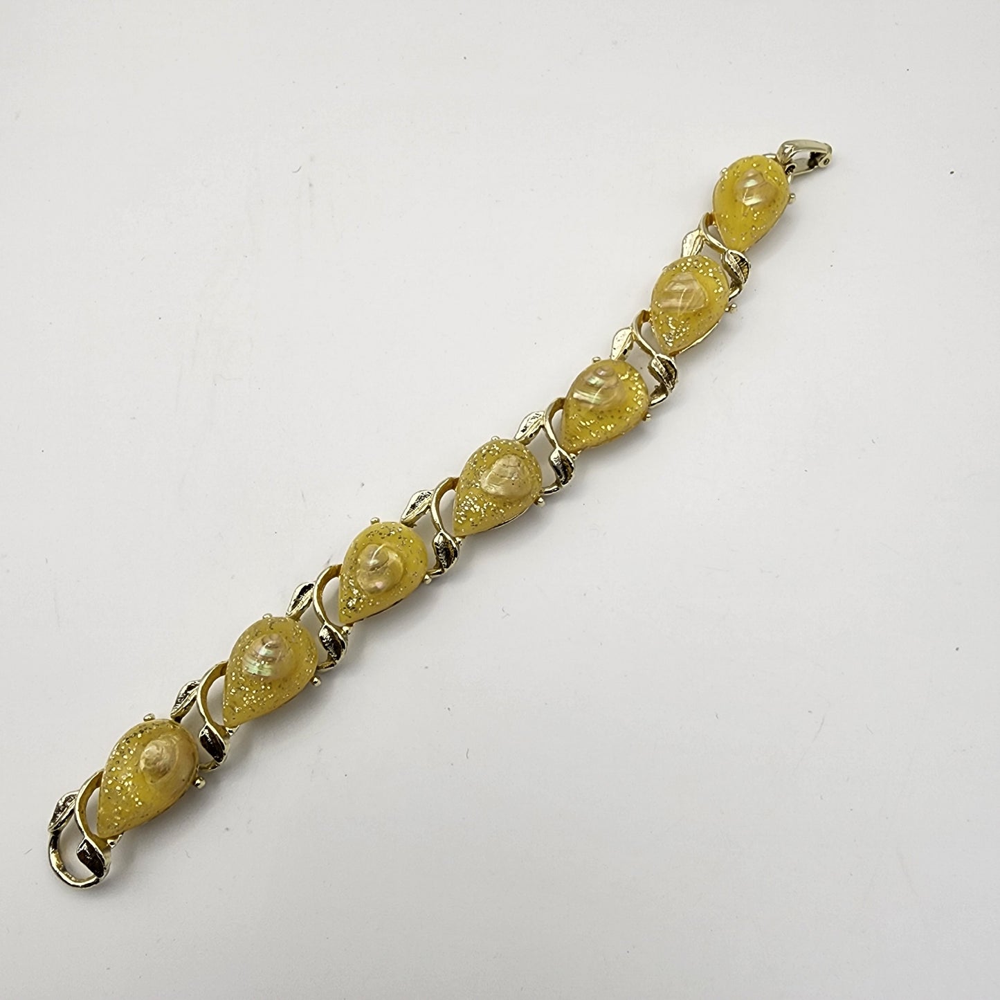 Vintage Yellow Lucite Cased Sea Shell Link Bracelet