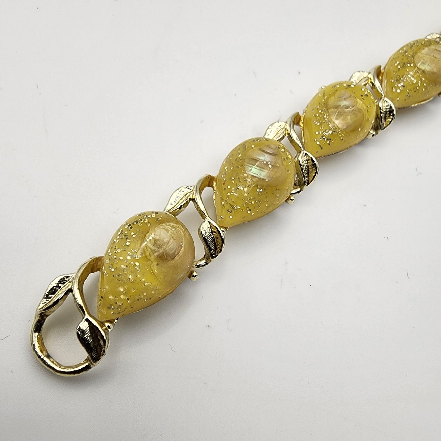 Vintage Yellow Lucite Cased Sea Shell Link Bracelet