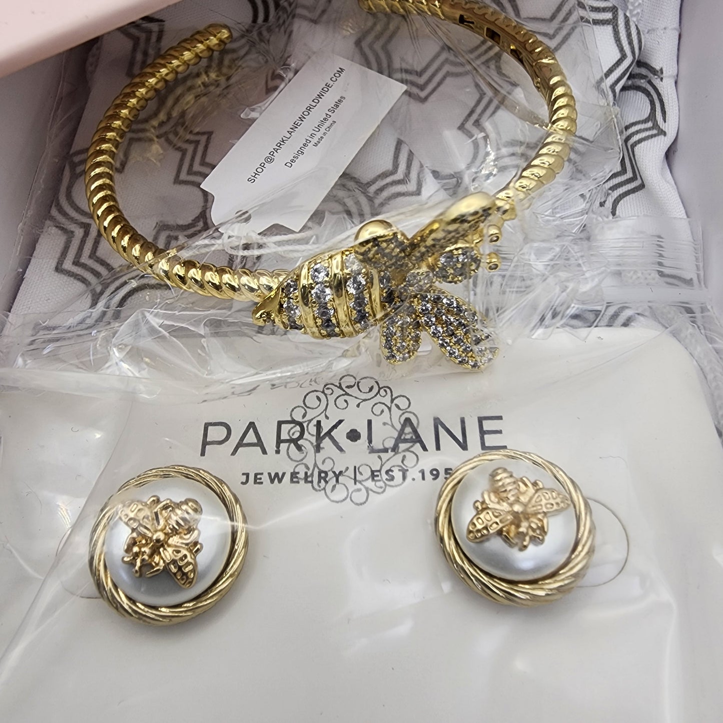 Park Lane Bee Earrings and Cuff Bracelet NEW