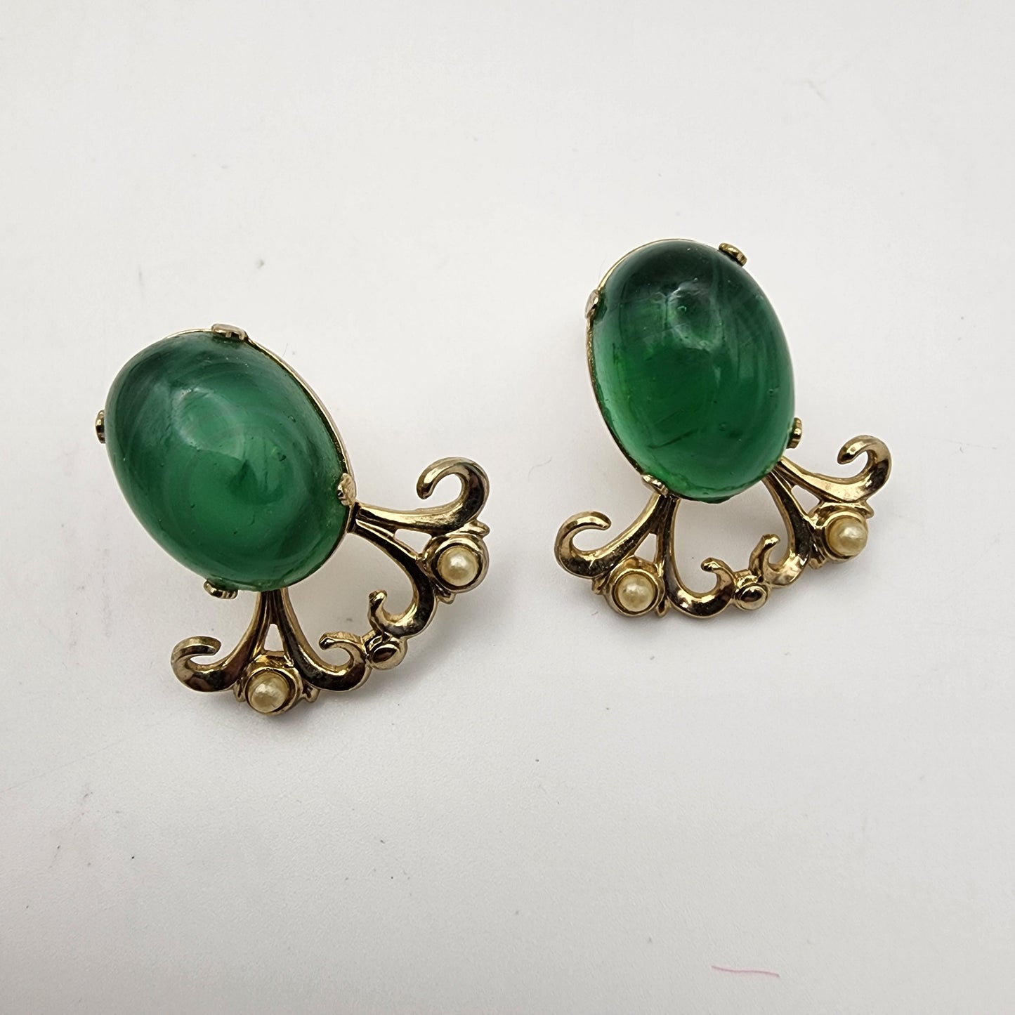 Vintage Screwback Earrings with Faux Jade Green Cabachons