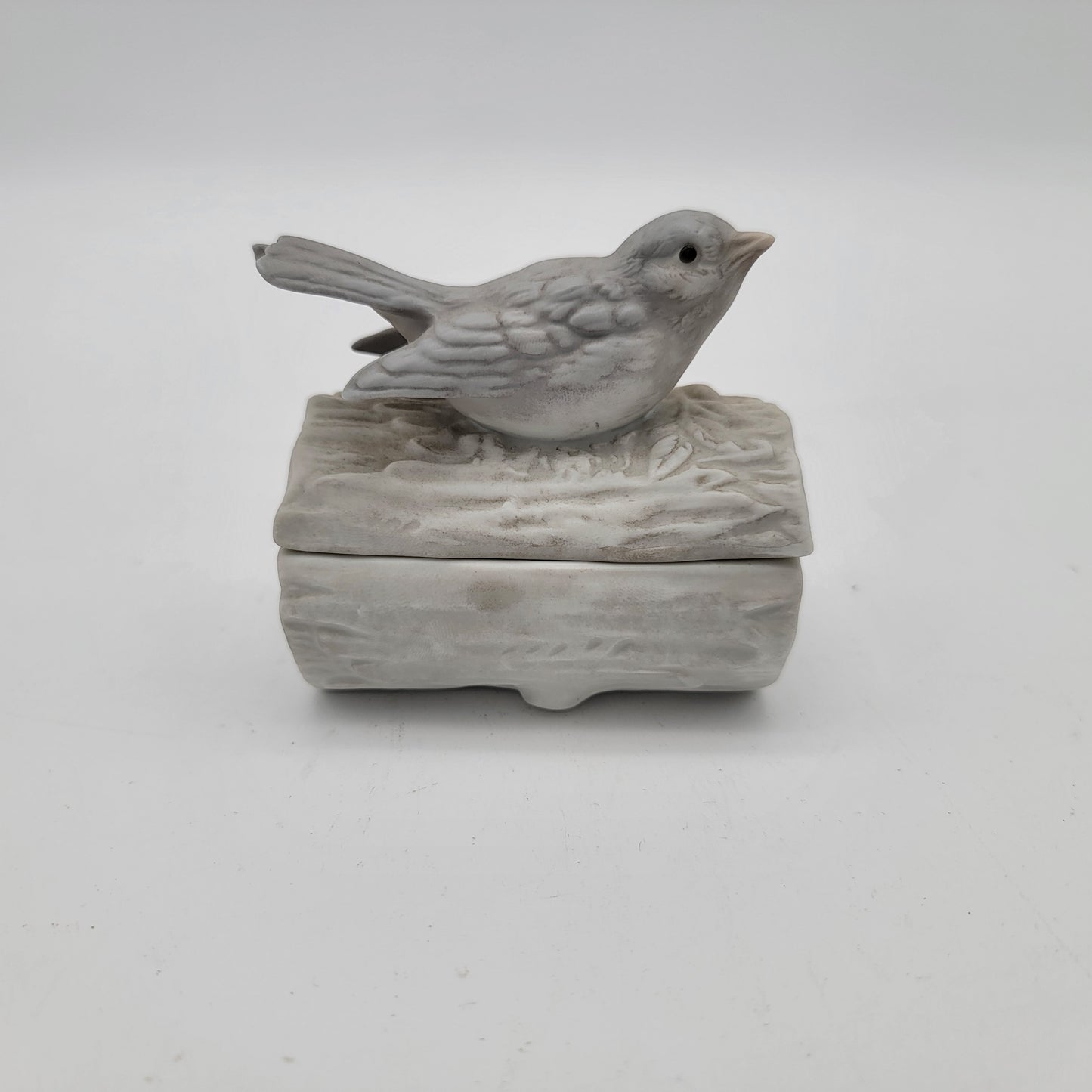 Vintage Crowning Touch Bird Trinket Box