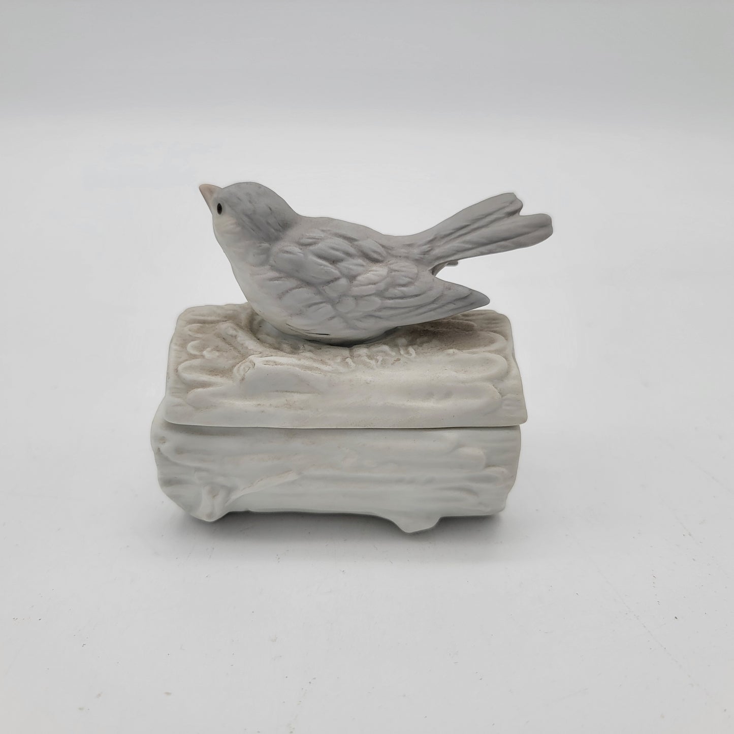 Vintage Crowning Touch Bird Trinket Box